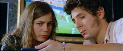 Dans ce film, Delépine et Kervern critiquent avec humour les aspects négatifs des nouvelles technologies, et surtout des téléphones portables. Quel est ce film ?