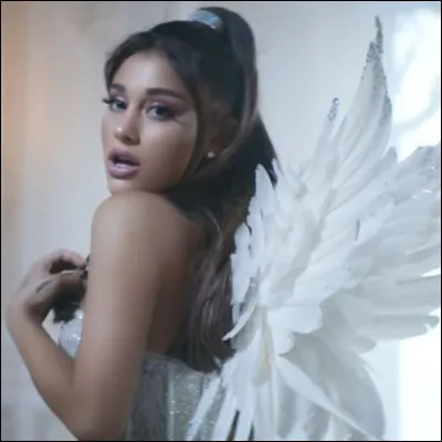 Quelle a été sa première chanson ?