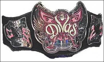 Qui fut la premi&egrave;re championne des Divas ?