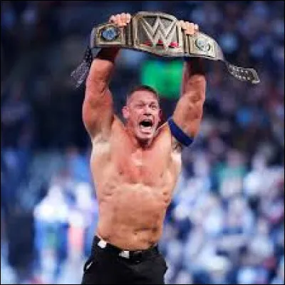 Combien de fois John Cena est-il devenu champion de la WWE ?