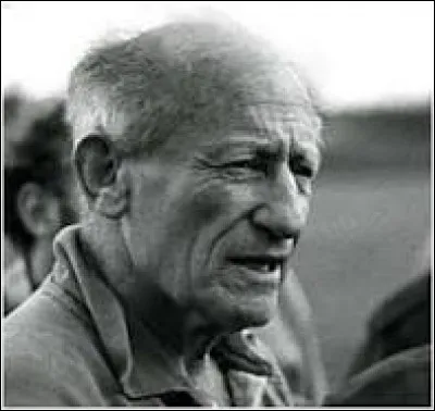 Son père Sabir, était un Tatar musulman issu d'une famille de princes. Avant d'être français, il fut naturalisé ... Où est né Haroun Tazieff ?