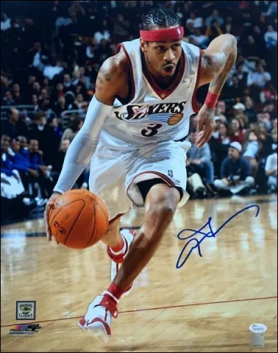 Le style de jeu et les dribbles de Hot Sauce ont ainsi inspiré encore beaucoup de joueurs NBA et ont eu une grande influence sur eux. Surtout Kyrie Irving ou bien (sur la photo) :