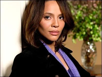 Aux cts d'Eddy Murphy, elle a jou dans :