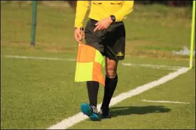 Dernière question, de quelle nationalité était l'arbitre de la petite finale ?