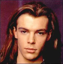 Comment s'appelle la discothque de la srie ?