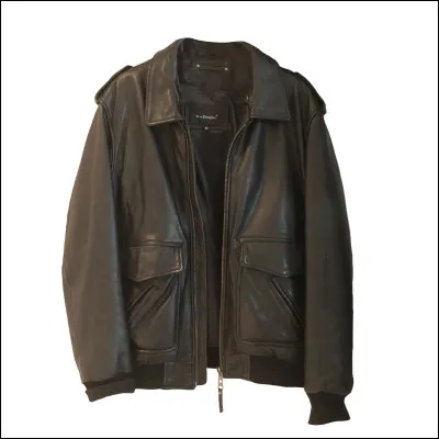 Marque de vêtements, spécialisée dans le cuir :