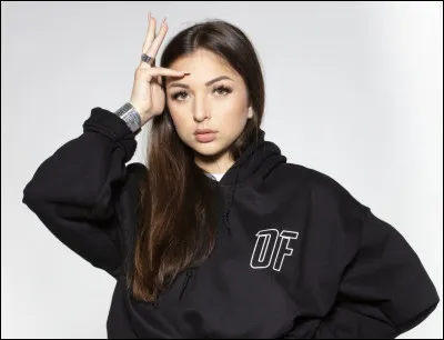 Quelle est cette chanteuse ?