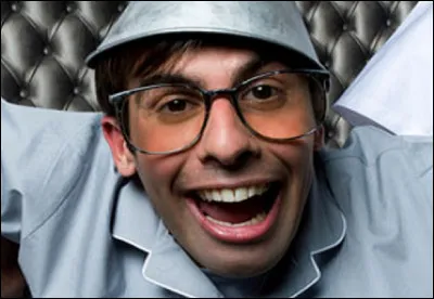 Où a-t-on une araignée, selon l'expression, lorsqu'on a un côté farfelu, un comportement un peu fou, qui ne dérange pas les autres ?