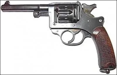 A qui doit-on le révolver ?