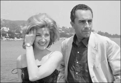 Sa rencontre avec Michelangelo Antonioni en 1957, sur le doublage d'un film, change sa vie professionnelle et amoureuse : elle tourne dans "L'avventura", "L'Éclipse", "La Nuit", "Le Désert rouge". C'est ...