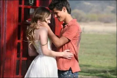 Qui est le couple sur cette photo ?