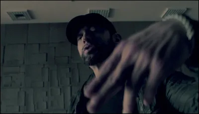 Ce clip est sorti la même année que le précédent, je parle bien sûr de :