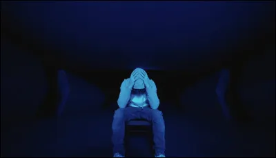 Dans quel clip pouvons-nous voir Eminem assis de la sorte ?