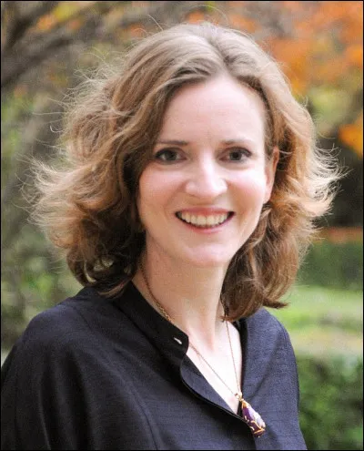 Depuis sa honteuse agression et son retrait de la politique en 2017, NKM a décidé de sévir. Mais où donc ?