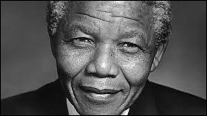 Terminons par Mandela en lui-même, où est-il mort ?