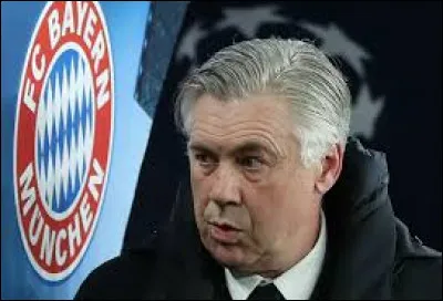Qui est l'entraîneur du Bayern Munich 2021 ?