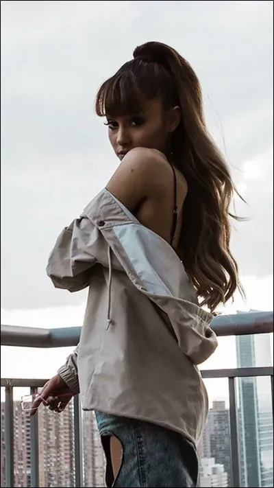 Quel est son vrai nom de famille ?