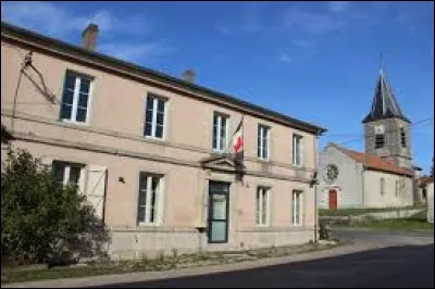 Nous sommes dans le Grand-Est, &agrave; Erneville-aux-Bois. Village de la Communaut&eacute; de communes Commercy-Void-Vaucouleurs, elle se trouve dans le d&eacute;partement ...