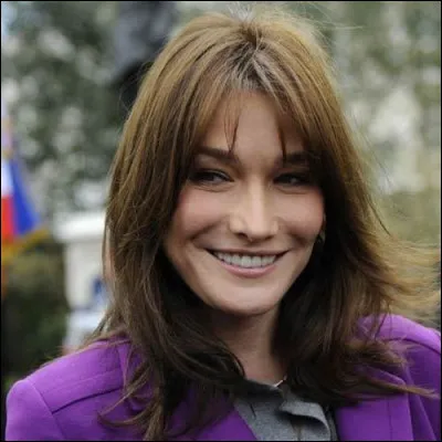 Comment se nomme le disque de Carla Bruni sorti en 2020 ?