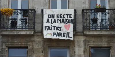 En 2020, combien la France a-t-elle connu de confinements ?