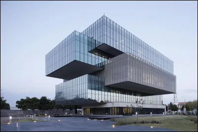 Le premier art est...