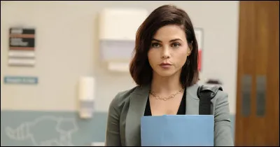 Qui est cette jeune femme, représentante d'appareils médicaux sophistiqués ?