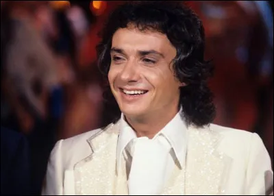 Comment sont les bals selon le titre de la chanson de Michel Sardou en 1970 ?