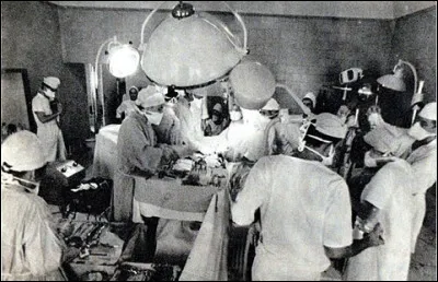 Le 15, c'est chez nous en France, chez les Lyonnais pour la première fois dans l'histoire de ... , qu'une personne est greffée de deux bras !