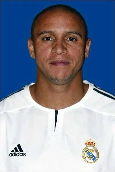Quel poste occupait Roberto Carlos lors de sa carrire au Real Madrid ?