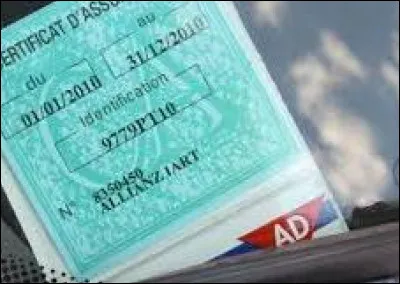 Quelle amende risquez-vous si vous oubliez d'afficher l'attestation d'assurance sur le pare-brise de votre auto ?