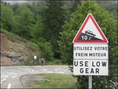 Parfois, on parle de frein moteur pour décélérer. Comment cela se passe-t-il ?