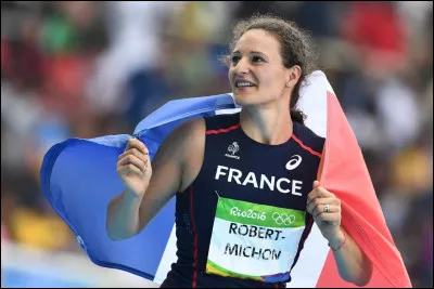 Quel sport Mélina Robert-Michon pratique-t-elle ?