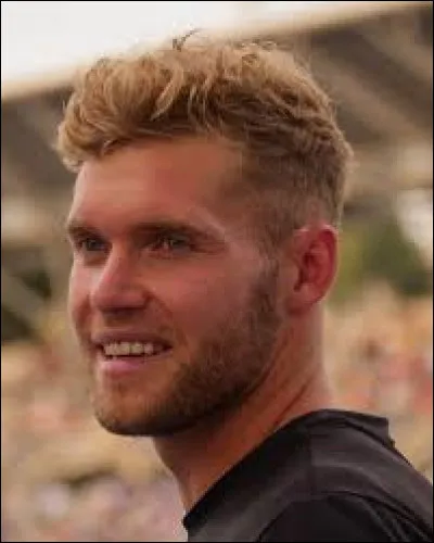 Quel sport Kevin Mayer pratiquait-il ?