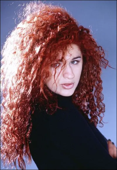 Nommez la chanteuse sur la photo !