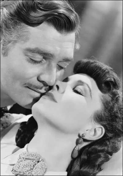 Pendant le tournage de "Autant en Emporte le Vent", Vivien Leigh (Scarlett O'Hara) se plaignit souvent ...