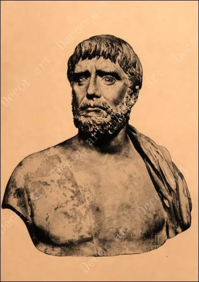 Penseur présocratique né en 625 av J.-C à Milet, plus qu'un simple mathématicien, c'était un savant universel, curieux de tout, astronome et philosophe, très observateur. Il fut à ce titre un des Sept Sages. Qui est-il ?