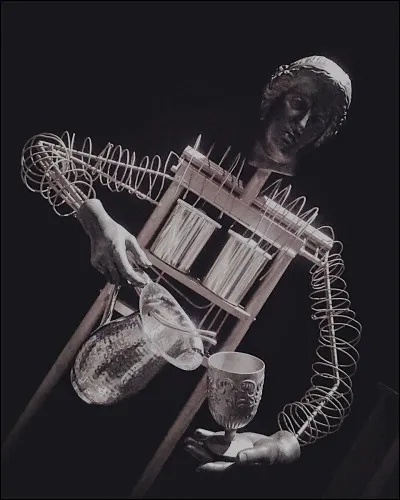 Ingénieur en mécanique et pneumatique, ce brillant savant du IIIe siècle av J. -C, élabora le premier "robot" conçu par l'homme. Qui est-il ?