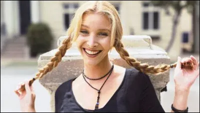 Losque Phoebe incline la tête sur la gauche et qu'elle plisse les yeux, à quoi lui fait penser l'échographie que lui montre Ross ?