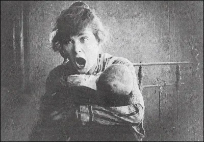 Le film en quatre périodes, de 1916, de D.W. Griffith a pour titre...