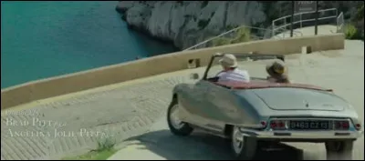 Dans quel film sorti en 2015, retrouve-t-on Angelina Jolie et Brad Pitt au volant de cette superbe DS cabriolet ?