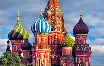 Le drapeau de la Russie est bleu, rouge et...