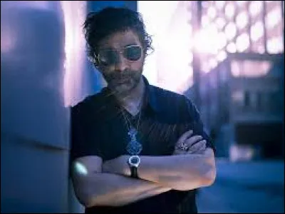 A qui doit-on "Les Racines du mal" ou encore "La Sirène rouge" ?