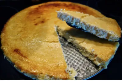 Quel est ce gâteau de Corse à base d'oeuf, de sucre, de citron et surtout de brocciu un fromage lactosérum ?