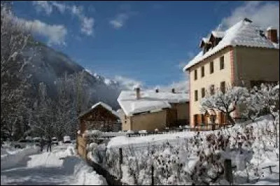 Commune des Hautes-Alpes, Fressinières se situe en région ...