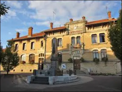 Ville du Grand-Est, dans le Pays Haut, Piennes se situe dans le département ...