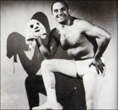 Jean Renoir a réalisé, en 1936, le Crime de monsieur...