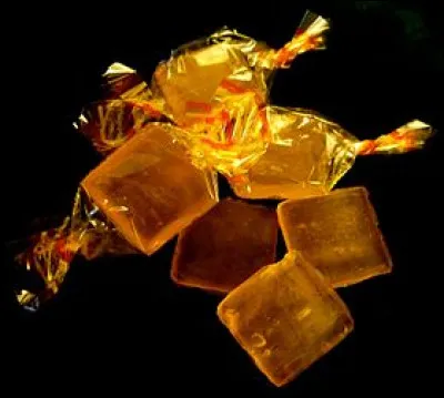 Quelle est cette confiserie acidulée, translucide et parfumée à l'huile essentielle de bergamote, spécialité de la ville de Nancy ?