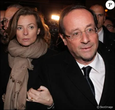 Ho comme Hollande : quel est le titre de ce roman de Valérie Trierweiler, consacré à sa relation avec François Hollande ?