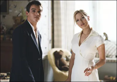 Le méchant, qui finit vainqueur, est Chris Wilton dans...