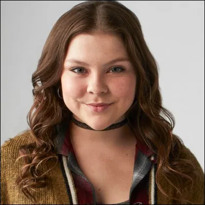 Comment s'appelle son petit ami avec qui elle était en couple après la mort de son père ?